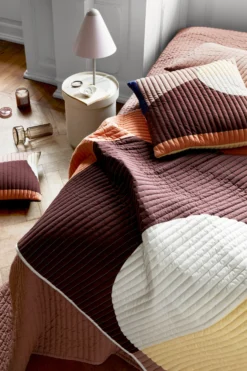 Broste Copenhagen Fie Katoenen Deken 130x180 Cm 6 Broste Copenhagen Fie Katoenen Deken 130x180 Cm -Huishoudtextiel Winkel 512282 01 3 EnvironmentImage d5627590ad scaled