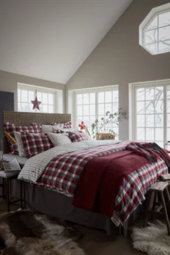 Lexington Quilted Cotton Velvet Star Sprei 240x260 Cm -Huishoudtextiel Winkel 516229 01 5 EnvironmentImage 05dbd665ea scaled