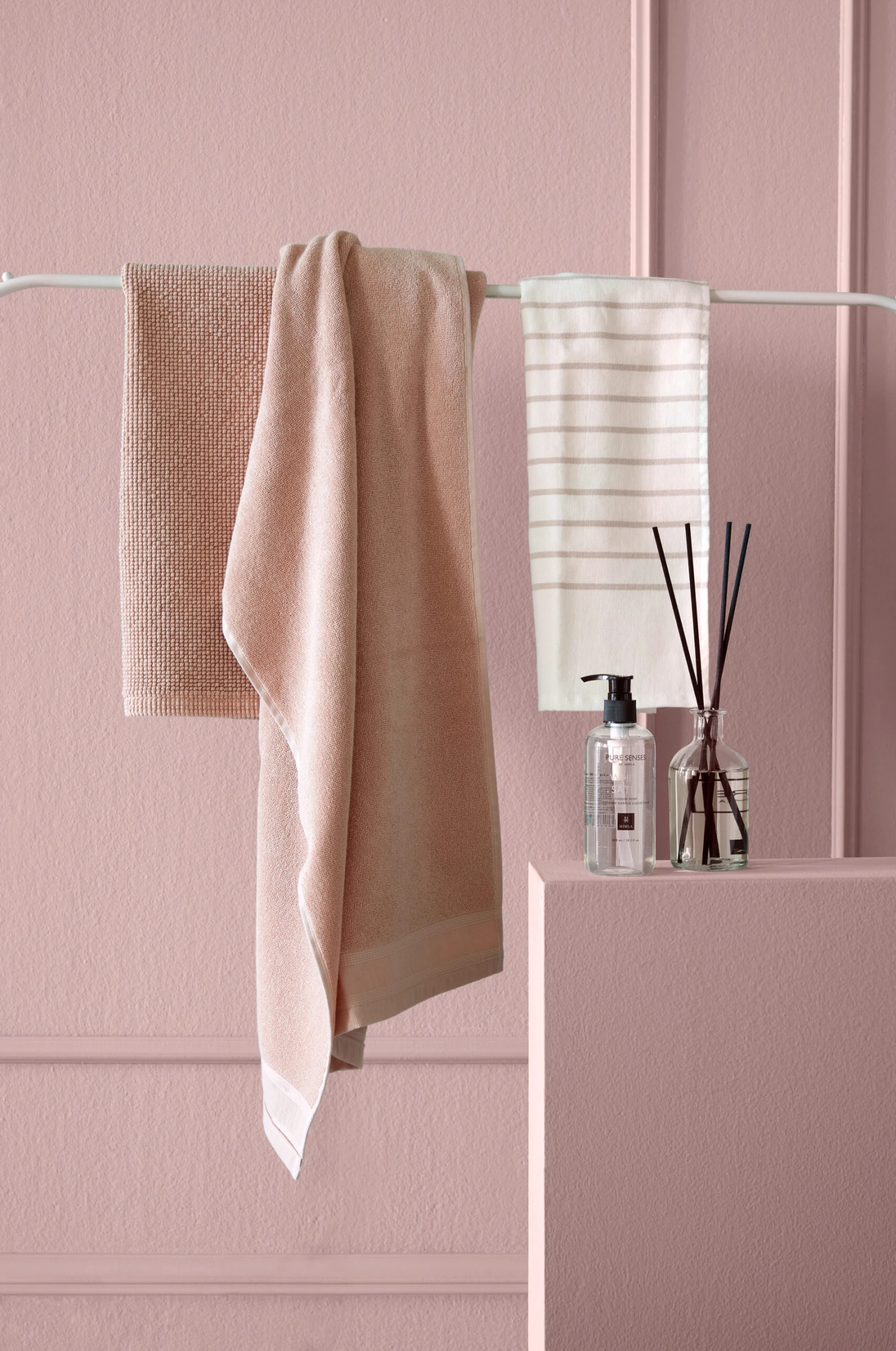 Lina Handdoek 70x140 Cm 2 Lina Handdoek 70x140 Cm - Afbeelding 2