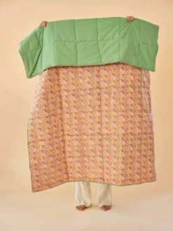 Rice Katoenen Deken Gebloemd 140x200 Cm -Huishoudtextiel Winkel 579470 01 40 EnvironmentImage e9e3462dc4