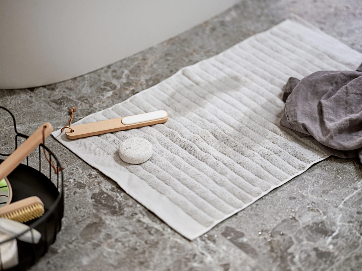 Zone Denmark Inu Badmat 50x80 Cm 2 Zone Denmark Inu Badmat 50x80 Cm - Afbeelding 2